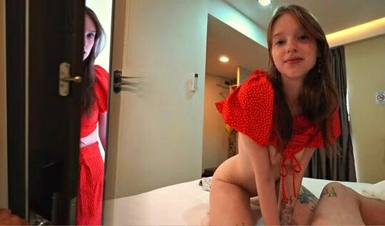 Вызвал шлюху на дом, а приехала моя сводная сестра