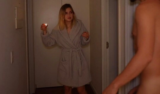 Починил соседке свет - получил взамен секс!