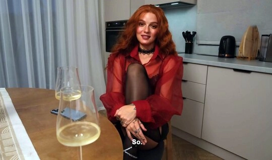 Пьяная реилторща раздвинула ноги перед молодым покупателем